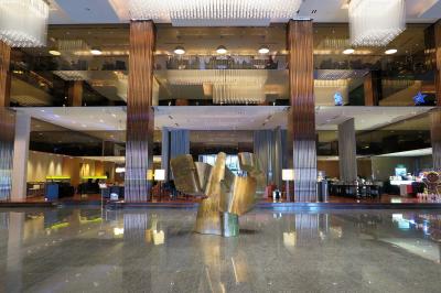 ロビーはとても広々