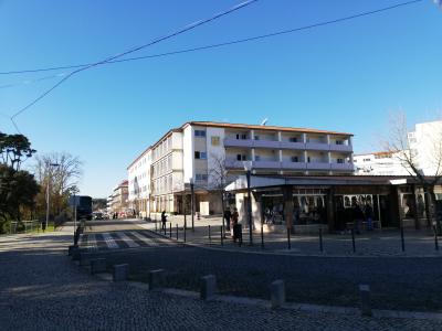 バジリカからすぐ、バスターミナルから徒歩１０分以内