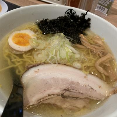 新千歳空港「北海道ラーメン道場」にて極上塩ラーメン