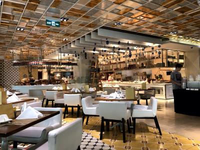 朝食のレストラン