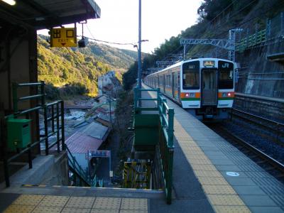 いい雰囲気の無人駅