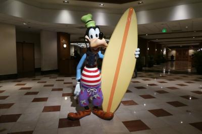 入り口のグーフィーさん