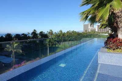 プールがコンパクトでしたが…