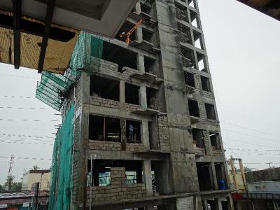 現在、駐車場側に新館を建設中です。