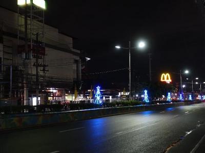 目の前がガイサノマクタンですから、買い物・食事に便利です。