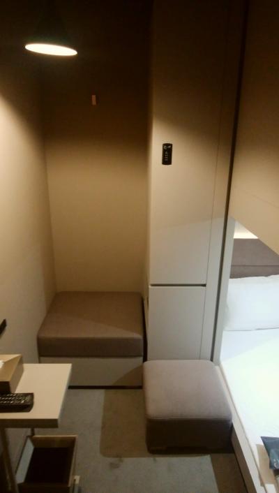 デザインカプセルホテル