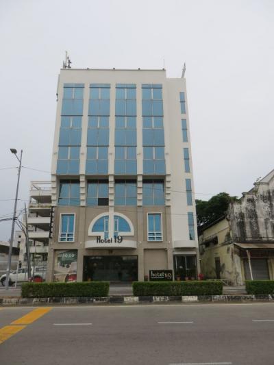 港・バスターミナルに近く、きれいでこぢんまりしたホテル