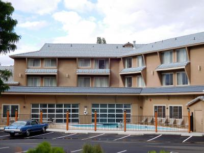 プールがあります。