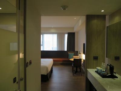 客室に入ると右手に洗面台という珍しい配置です