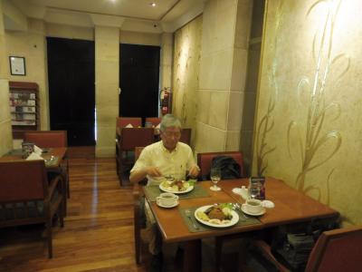 レストラン店内