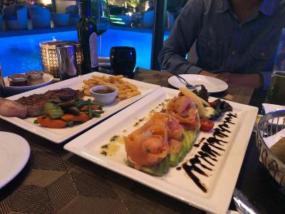 ルーフトップバーでのお食事