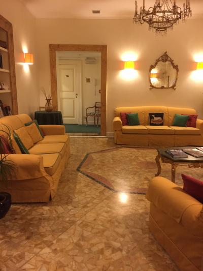 共用のラウンジスペース