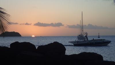 プライベートビーチから見たカリブの夕陽