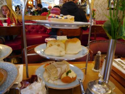 安くていいからアフタヌーンティーを体験したい。