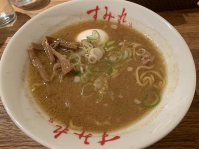 【すみれ　すすきの店】定番のラーメン