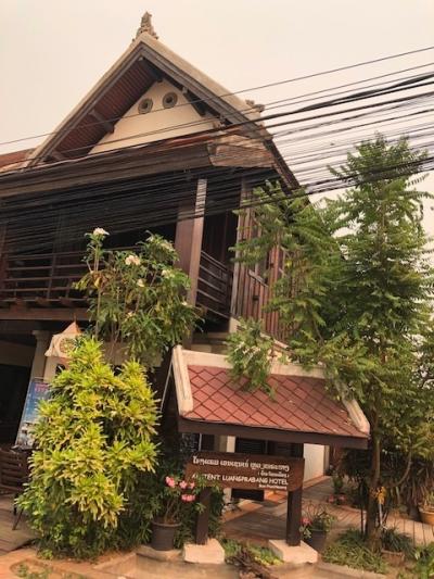 ラオス建築様式のホテルです