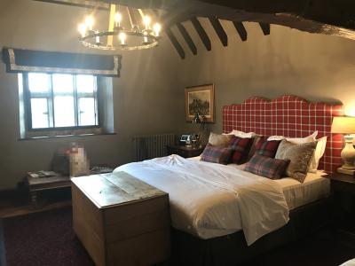 チェックのヘッドボードめちゃ可愛い