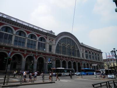 ホテルの入口からの眺望、本当に駅前です