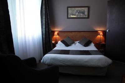 ヴァンヌの駅と中心地の中間にあるホテル