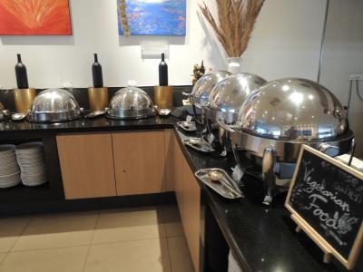 朝食　メニューの数はまずまず