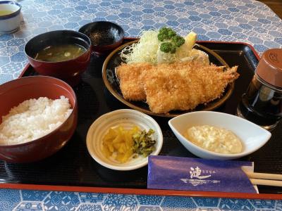 超特大！絶品エビフライに舌づつみ