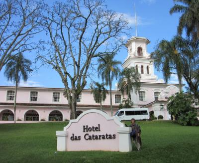 ベルモンテホテル建物外観