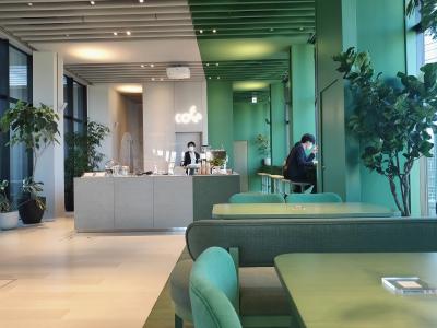 オシャレすぎるホテルのカフェ