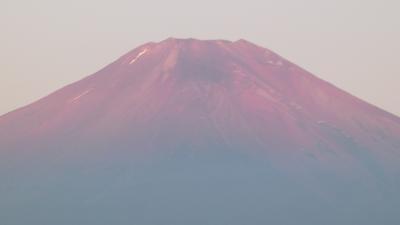 エクシブ山中湖のお部屋からの夏の赤富士