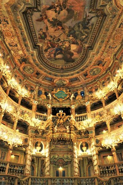 ドイツの世界遺産・世界最高峰の美しさを誇るバロック劇場「バイロイト辺境伯歌劇場 」