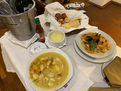 ルームサービスでもスルビのスープをいただけます。