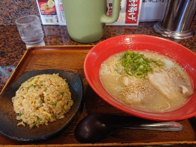 金虎でとんこつラーメンを