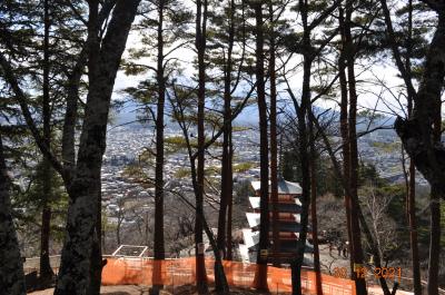 新倉富士浅間神社　忠霊塔