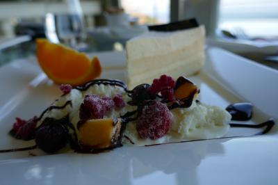 カフェで調べても出てこないよ! アフタヌーンティが　1000円で　リッチに　ゆったりと楽しめる♪