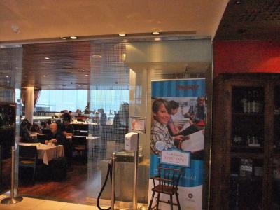 朝食はここでブッフェです。