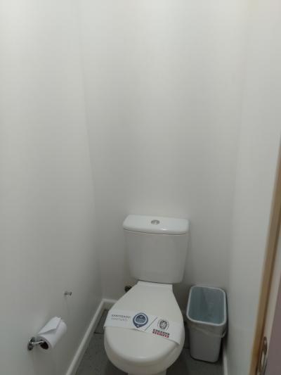 シャワーとトイレは別部屋です。