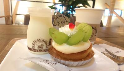 駅ちかカフェでノンビリ