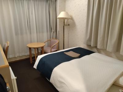 朝食で地元の名物なども食べれます