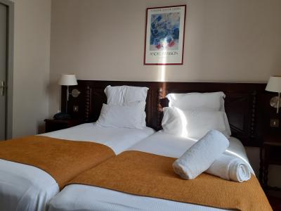 ツインベッドルーム