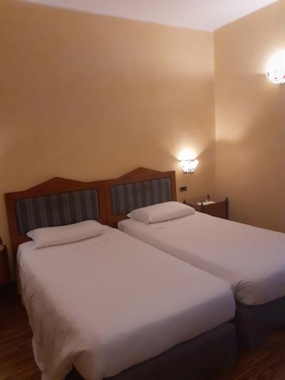 広めの部屋です。