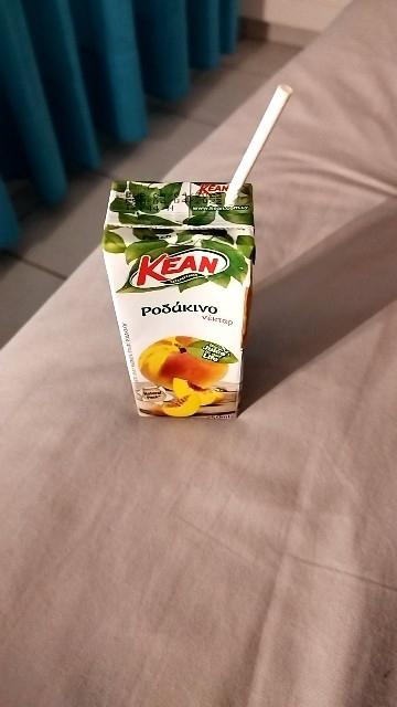 ちなみにジュースは私が購入したものです。