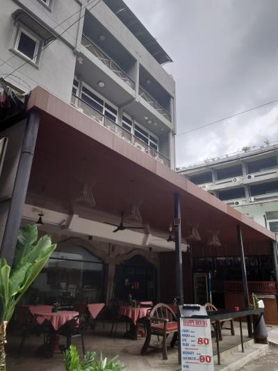 エントランスにバービア