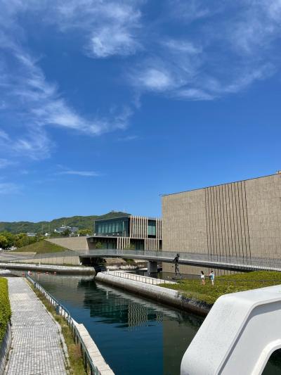 静かで、綺麗な美術館