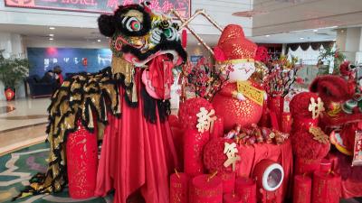 ロビーの春節の飾り