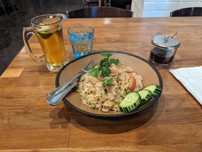 近所のタイ料理店。美味しかった（が、高い）