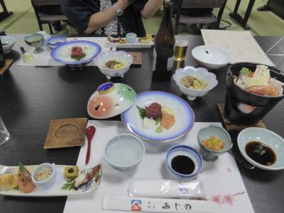 広い室内、食事もまずまず