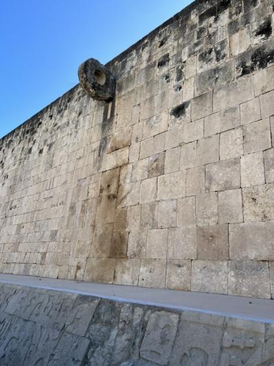 遺跡は日差しが強い