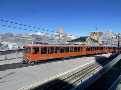 ぐいぐい登ってく電車