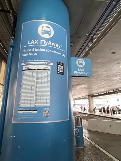 空港アクセスについて書いておきます☆鉄道がないので混雑は必至。3時間前到着を目指して。