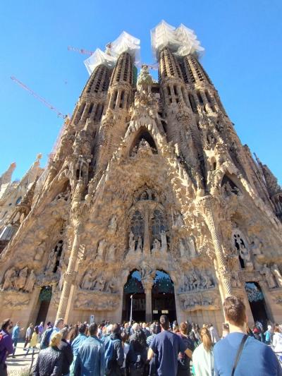 ガウディ作品　塔