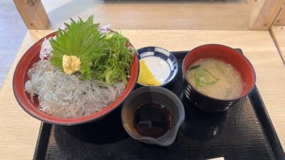 サービスエリアにあるお食事処